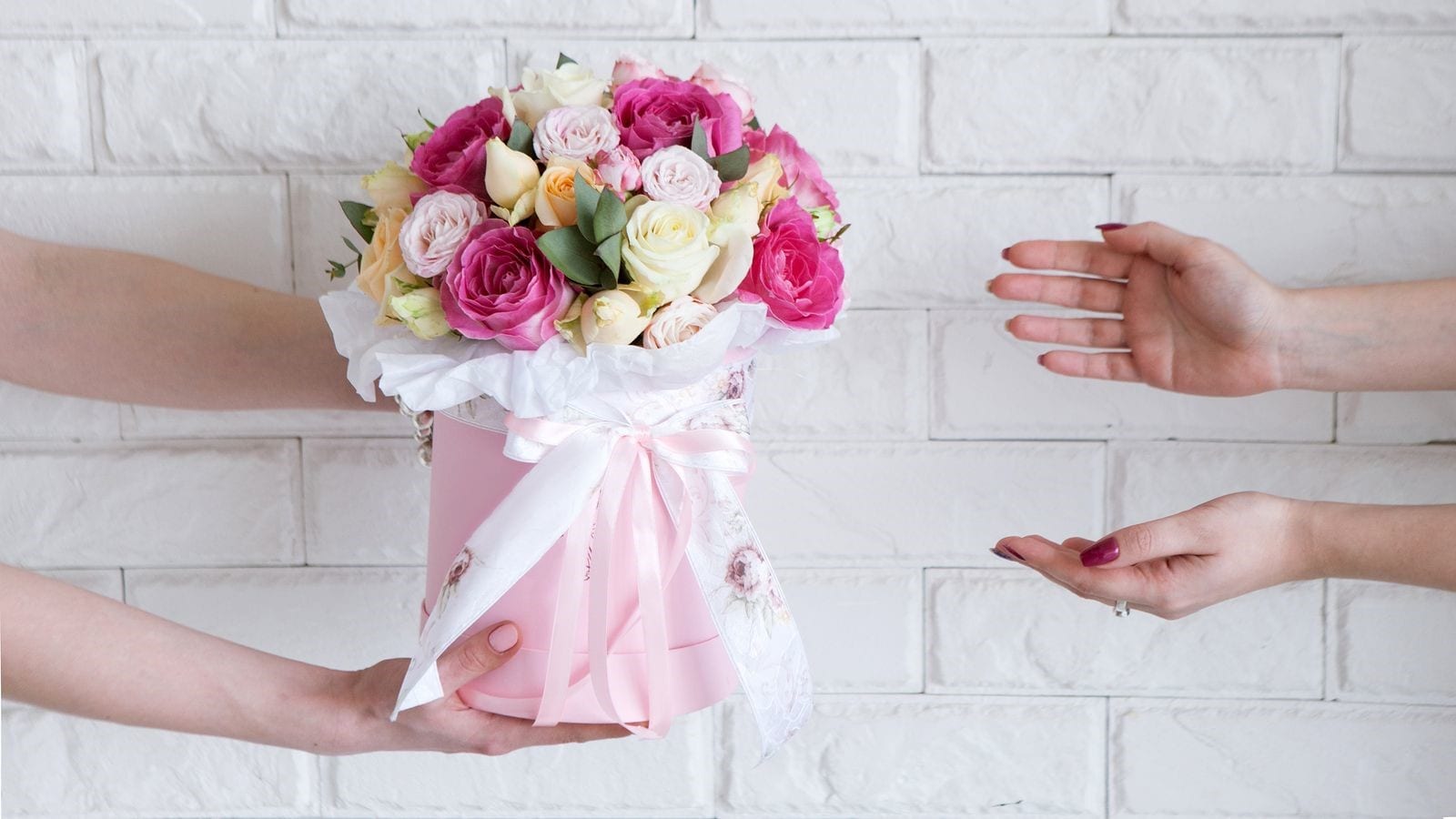 10 Reasons Why Flowers Are Superior To Other Gifts