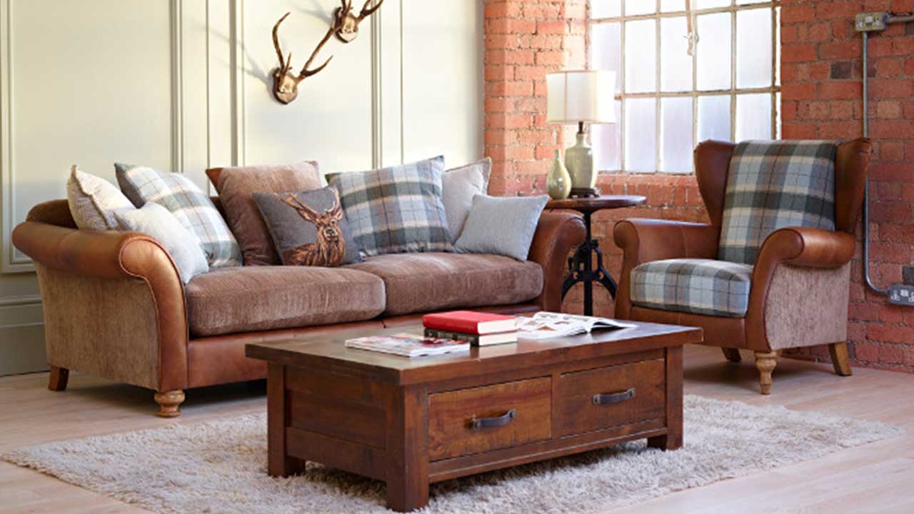 Do Leather Or Fabric Sofas Last Longer?
