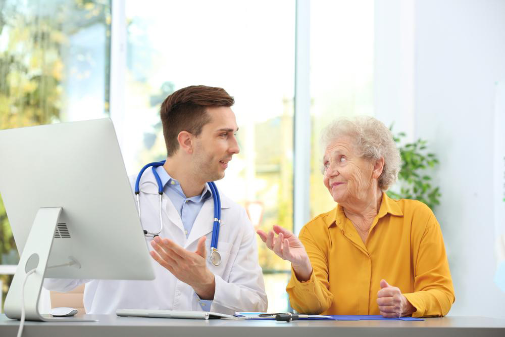 Virtual Medical Office Assistants vs. Traditional Medical Office Staff
